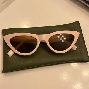 Aire x Revolve Cat Eye Sunglasses. Matte Musk & Hazel Tint. BRAND NEW NEVER WORN
